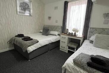 膳宿费 The Carlton