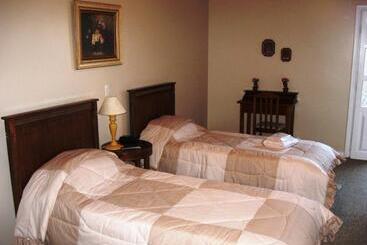 Otel Praça Da Matriz