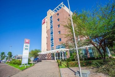 Otel Ibis Lins