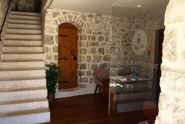 هتل Monte Bay Retreat Adult Only