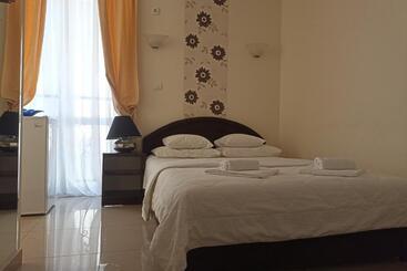 هتل Swiss Residence Montenegro