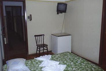 Parque Hotel Morro Azul   A 12 Km Do Parque Dos Dinossauros