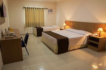 בית מלון כפרי Carmen Palace