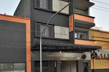 Hotelli Ribeirão Plaza