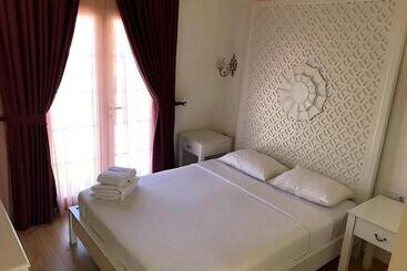 ベッドアンドブレックファースト Alacati Alaris