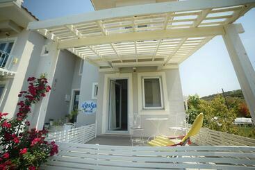 تختخواب و صبحانه Aspasia House