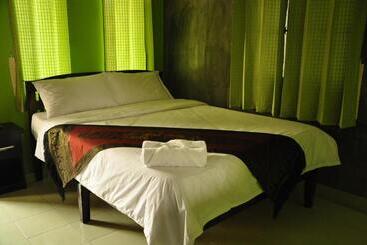 בית מלון כפרי Chiang Rai Khuakrae Resort