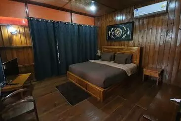 پانسیون Kanecha's Home Lampang