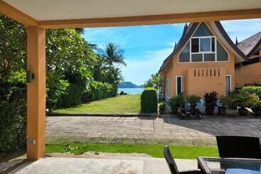 Siam Royal View Resort Apartments