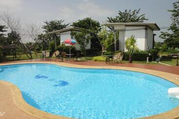 استراحتگاه Baan Suan Thanwalai Khon Kaen