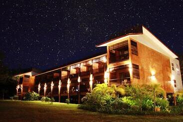 The Cinnamon Art Resort And Spa