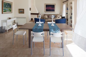 관광객 아파트 Absolute Villa By Stylish Stays