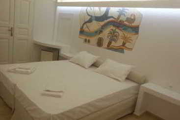 Hotel Angels In Fira