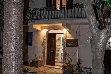 דירות לתיירים Maya's Boutique Residence