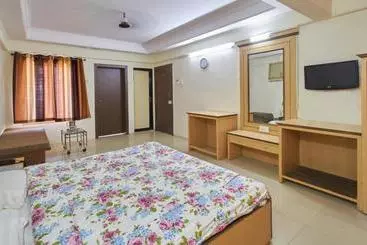Hotel Ishwar Inn Resort