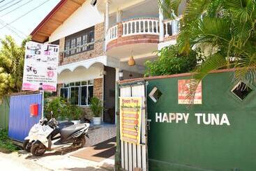 בית מלון כפרי Happy Tuna