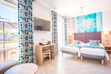 Hotel Les Flots Bleus