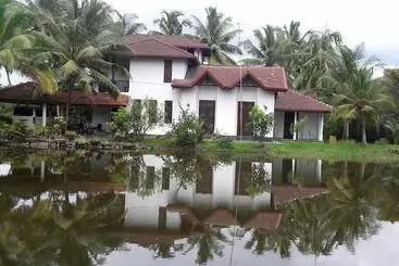 Hotelli Lagoonvilla