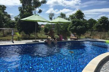 酒店 Tina Bungalow