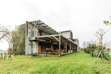 輕塵別院serenegray B&b