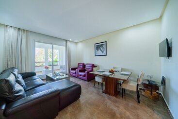 בית מלון כפרי Mnar Castle