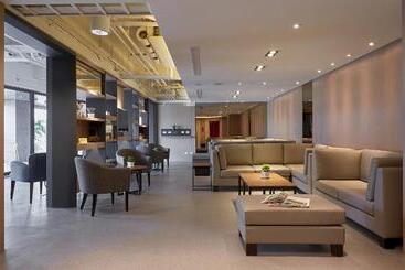 Orange Hotel   Wenhua, Chiayi