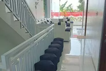 Albergue Spot On 93317 Wisma Ratu Syariah