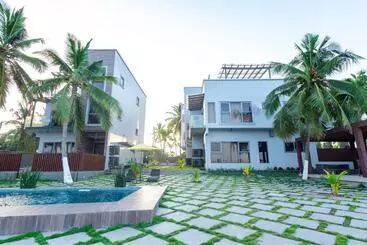 ホテル Serenity Residences & Spa   Kokrobite Beach