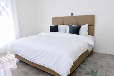 پانسیون Deluxe And Standard En Suite Rooms At The White House