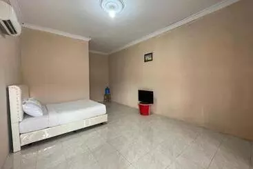 Hotel Oyo 93033 Mutiara Homestay Syariah