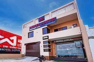 Oyo Flagship Hotel Lotus Highway Inn