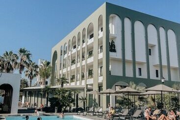 Flower Hotels & Resorts