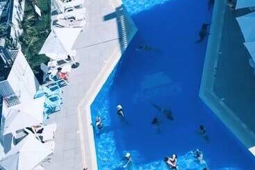 בית מלון כפרי Lakaj