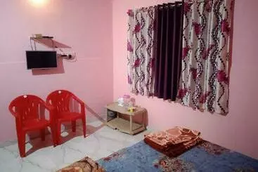 Szálloda Oyo Laxmi Cottage