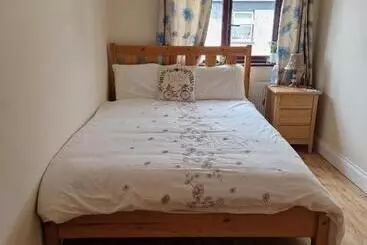 Bed & Breakfast 5,bulfin Road