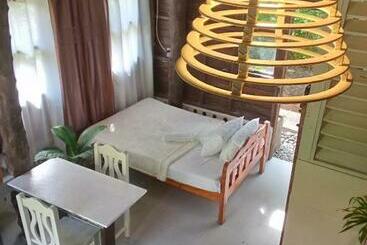 Retkeilymaja Bayawan Sunset Inn Next To Julsam And Orange House