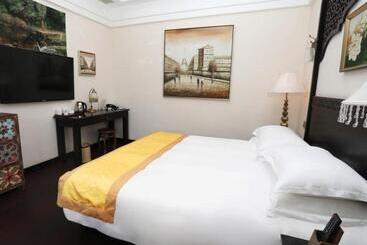 Greentree Eastern Hotel Yueqing Shifu Chenmu Square