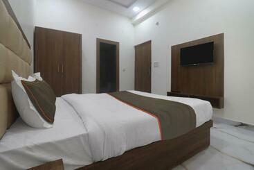 Collection O Hotel Shailly Inn Star