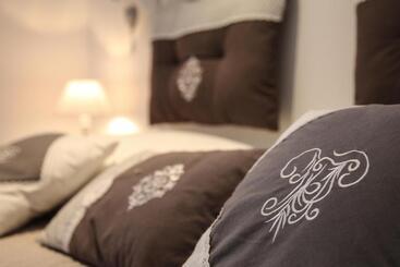 Nocleg ze śniadaniem L'evidence