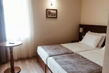 Hotel Argjiro