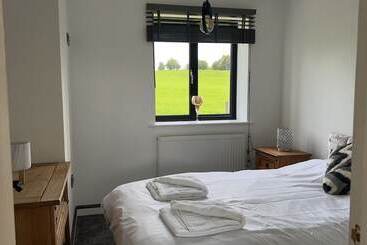 田舎風ホテル Beautiful 3 Bed Barn In Uttoxeter