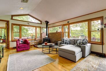 Vidéki Ház Lakefront Connecticut Retreat Near Uconn