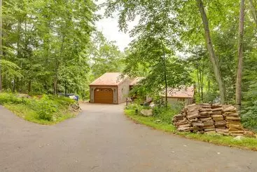 Mökkimajoitus Lakefront Connecticut Retreat Near Uconn