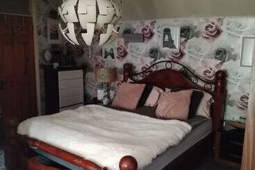 פנסיון The Oast Guesthouse