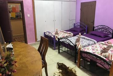 هتل Alamer Hostel 2