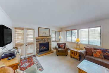 Отель Cottonwood By Resortquest