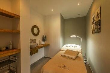 ホテル Hôtel Les Sables D Or