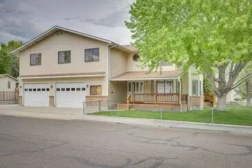 Mökkimajoitus Charming Elko Home W/ Pool Table!