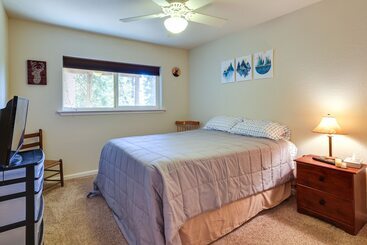 별장 Cozy Mi Wuk Village Cabin W/ Deck!