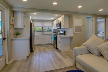 Dom wiejski Englewood Vacation Home W/ Screened Porch!